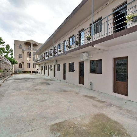 Sirik Hotel Armavir Exterior foto
